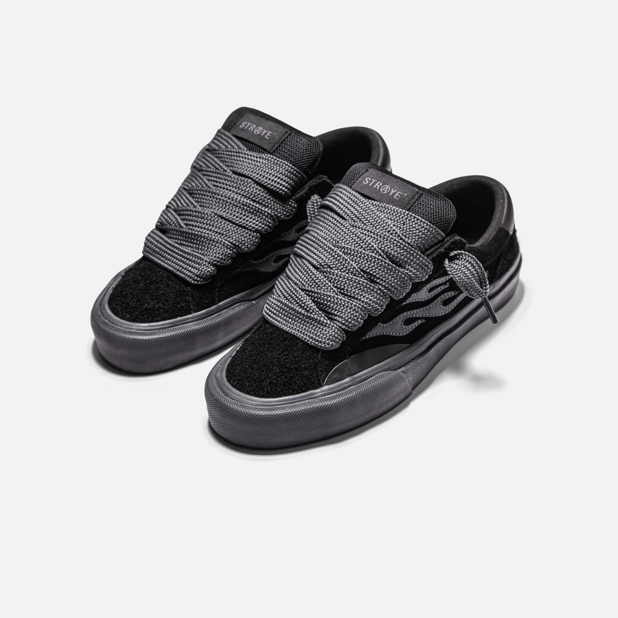 LOGAN PUFF - BLACKOUT - Image 3